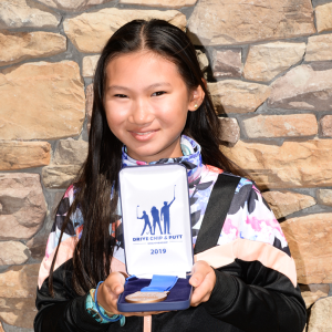 Phung, Amelie - Headshot.png